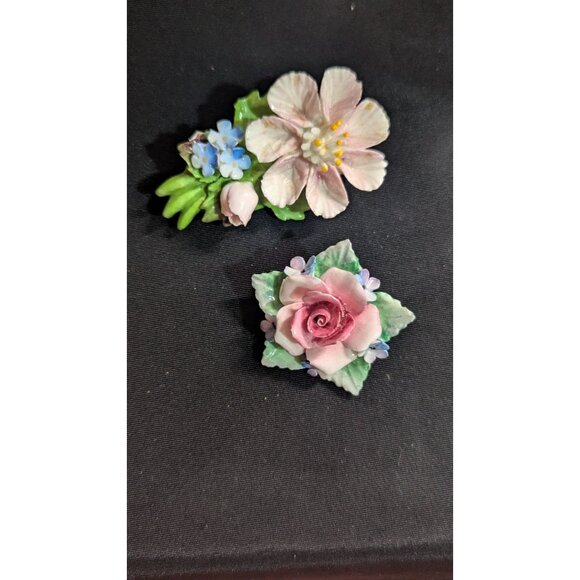 Vintage Hand Painted Floral Porcelain Brooch Lot By Scruples & Denton - Picture 5 of 8